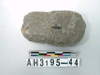 藏品(中型舌刃打製石斧)的圖片